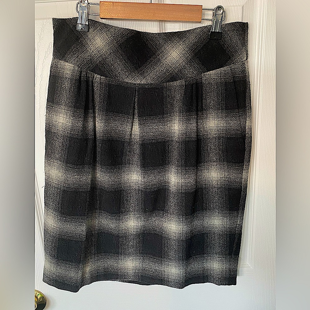 Loft checkered black and grey pencil skirt